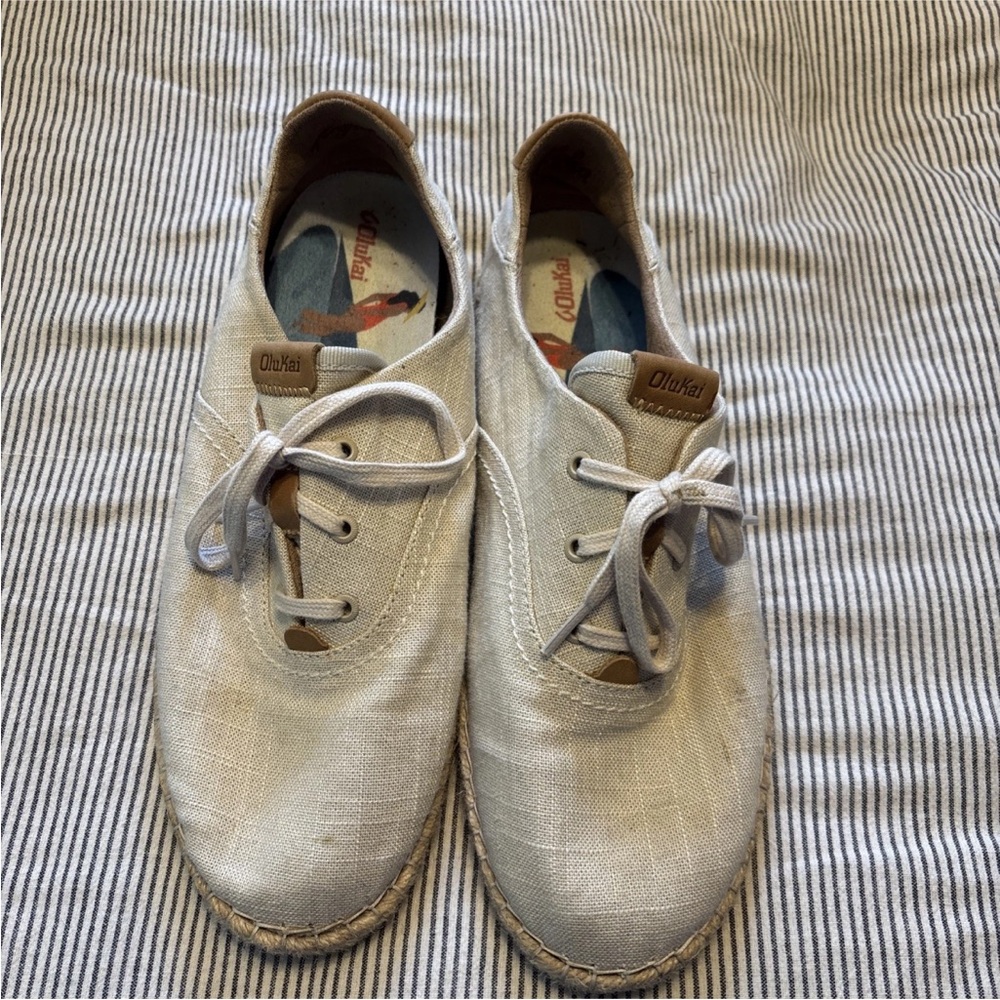 OluKai Men's Light Beige Linen Slip-On Sneakers size 11